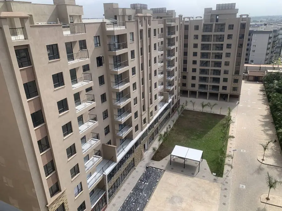 Amalia Apartments: Completed Courtyard